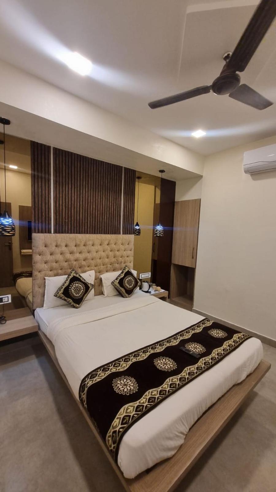 Beachfront Resort Calangute Exterior photo